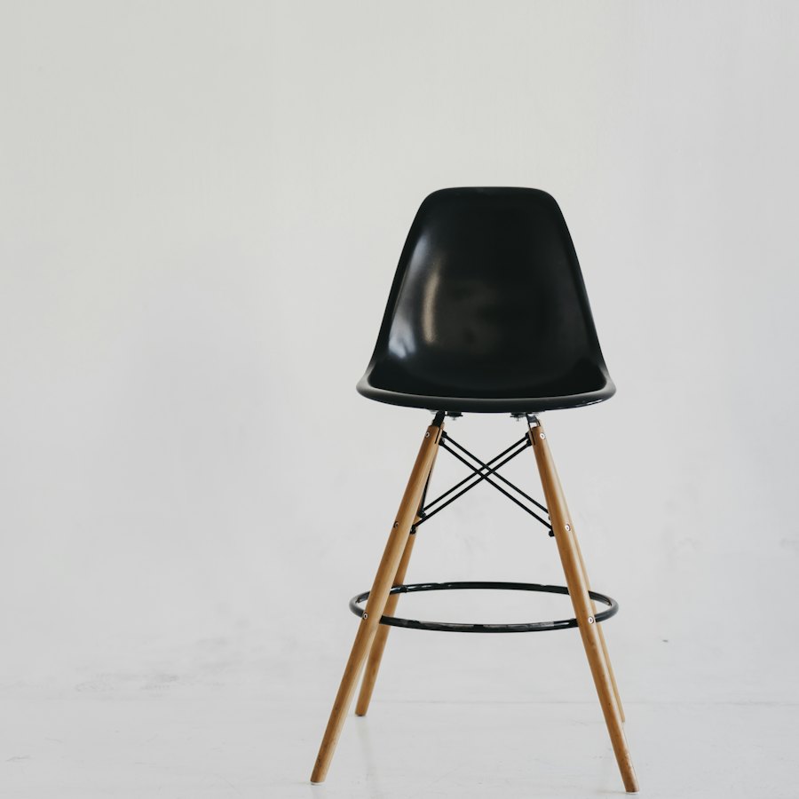 Kjell Bar Stool