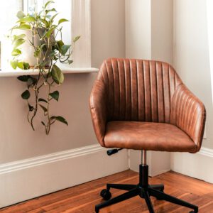 Nils Swivel Chair
