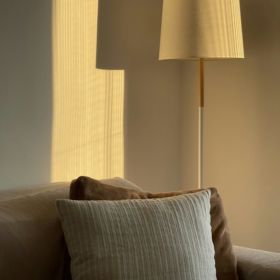 Saga Floor Lamp